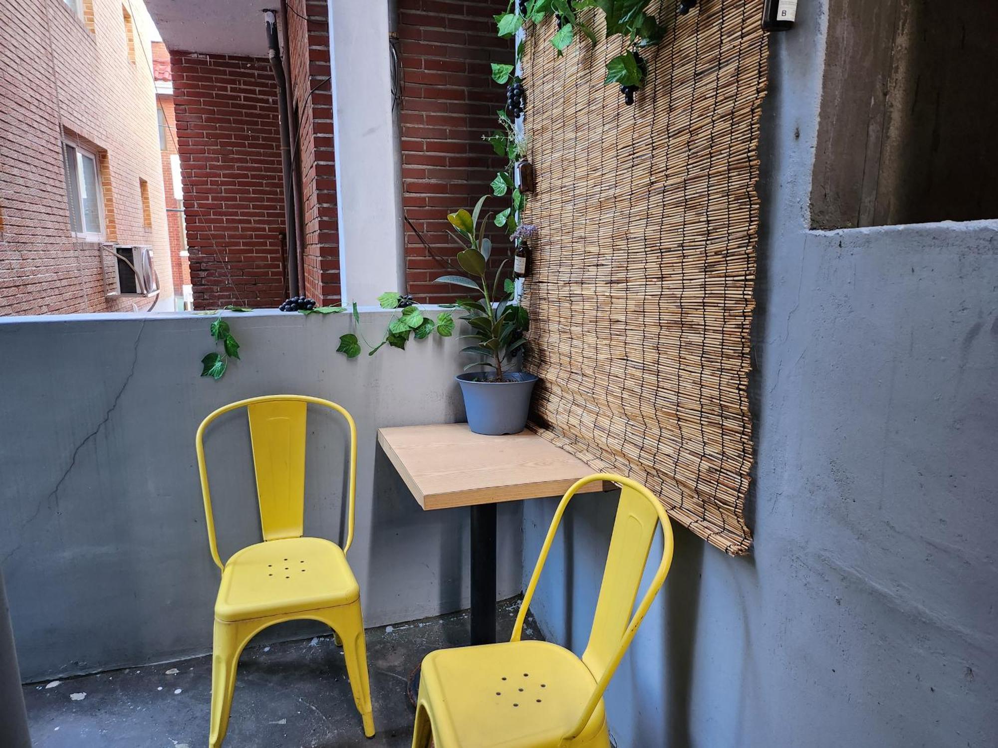 Newly Renovated 2 Bedroom Apartment #7 Seoul Exterior photo